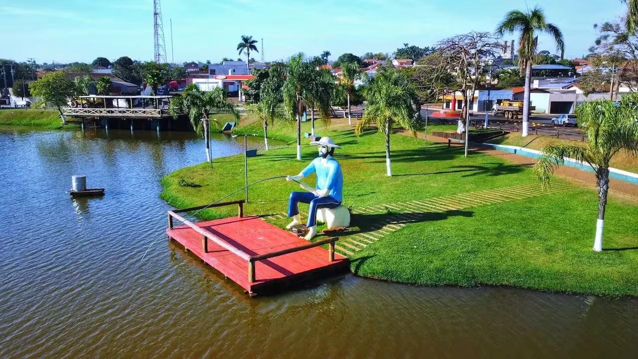 Chácara em Alvorada do Sul com piscina e estrutura completa para eventos e lazer