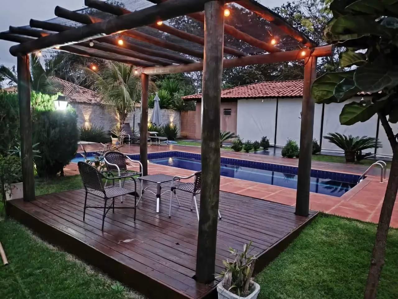 Chácara São Rafael em Londrina, PR - Capacidade para 60 pessoas - Com estacionamento, banheiros