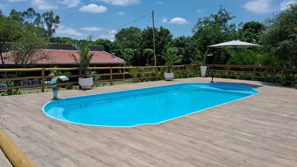 Rancho du Tony em Londrina, PR - Capacidade para 100 pessoas - Com banheiros, piscina