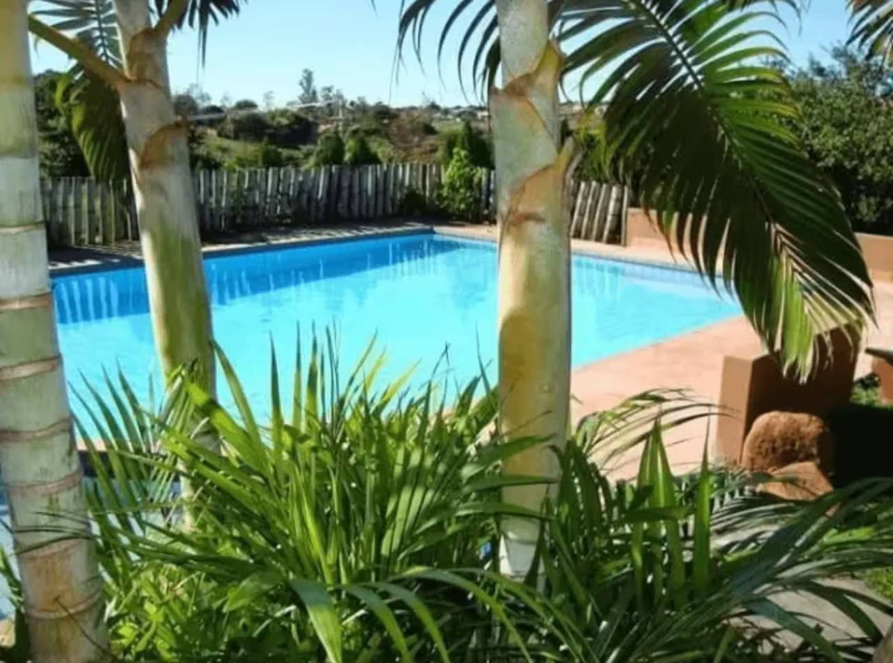 Chácara Leão de Judá Setor B em Londrina, PR - Capacidade para 70 pessoas - Com estacionamento, playground