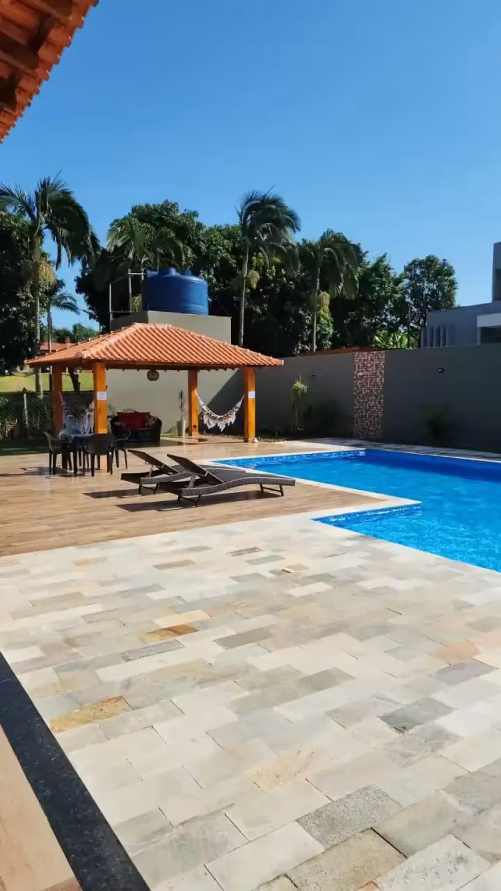 Recanto Mahallo em Londrina, PR - Capacidade para 100 pessoas - Com piscina, churrasqueira_coberta