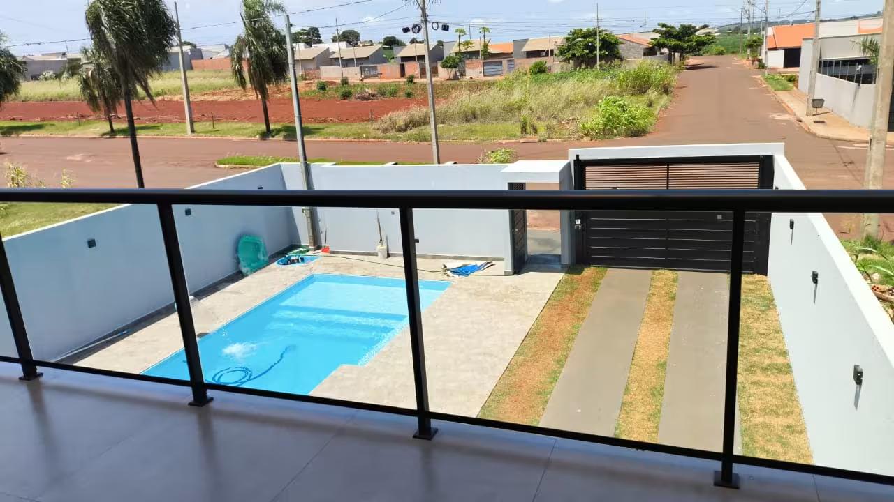 Espaço de Lazer Casa 2 em Primeiro de Maio, PR - Capacidade para 25 pessoas - Com estacionamento, quartos