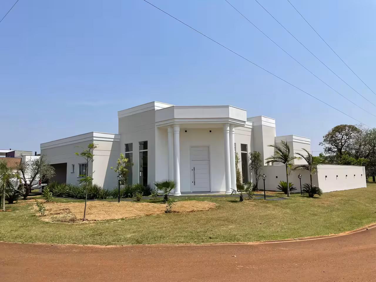 Casa Represa - Riviera de Santa Cristina I em Arandu, SP - Capacidade para 15 pessoas - Com estacionamento, banheiros