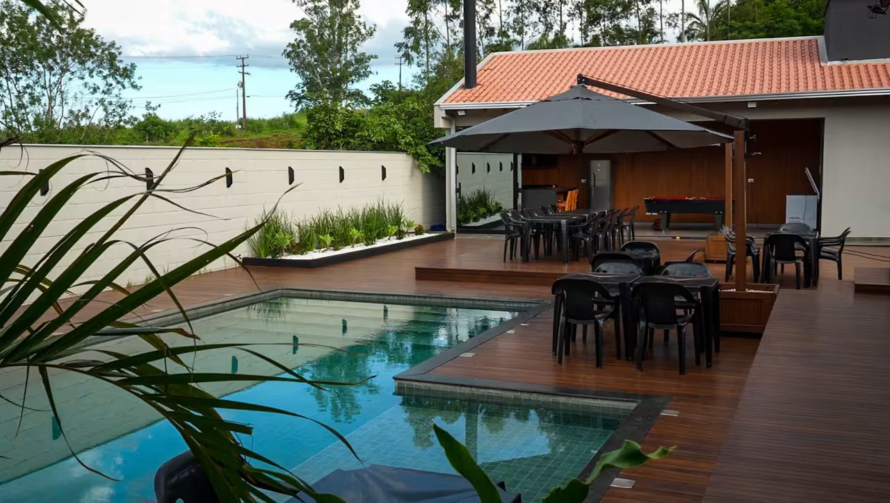 Chácara Lior House em Londrina, PR - Capacidade para 40 pessoas - Com area_verde, piscina