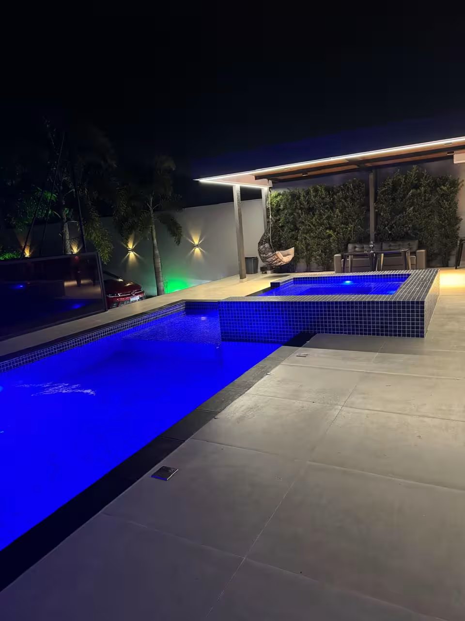 Chácara Cesnik em Maringá, PR - Capacidade para 30 pessoas - Com estacionamento, banheiros