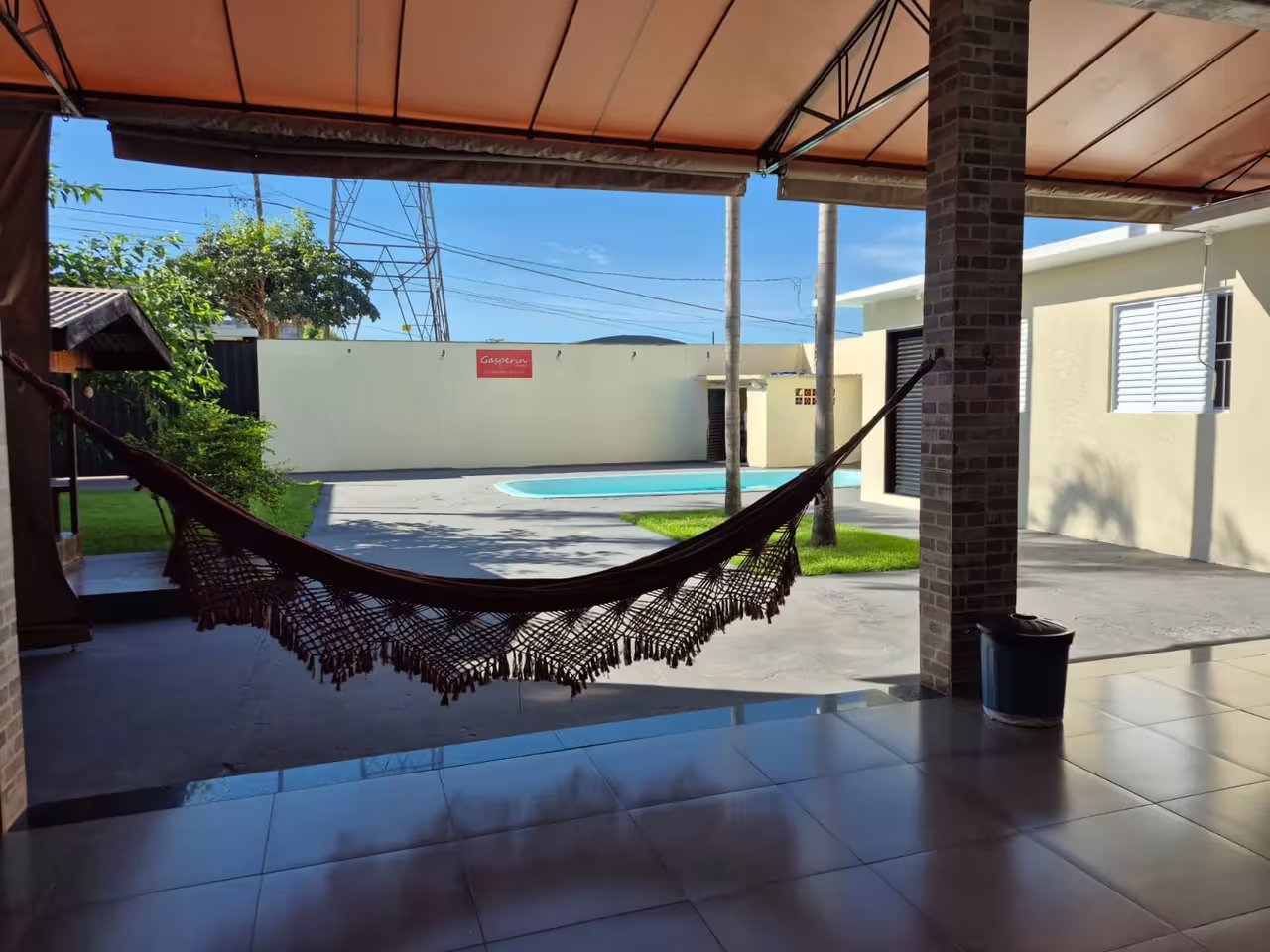 Chácara Gasperin em Maringá, PR - Capacidade para 50 pessoas - Com banheiro_privativo, ar_condicionado